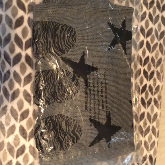 Zenana sweater - Picture 4 of 4